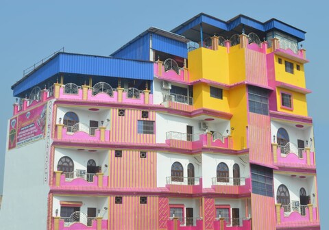 Hotel Diamond Palace