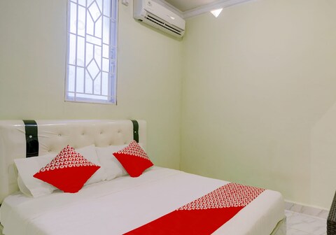 Hotel O Backpaker Seraya