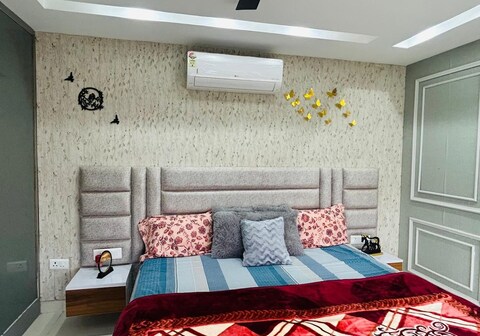 Escape to Paradise V