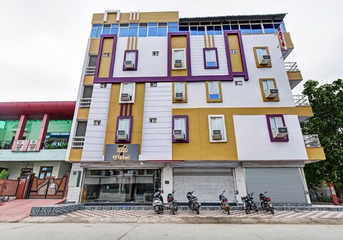 Hotel O Eleven Hotel & Banquet