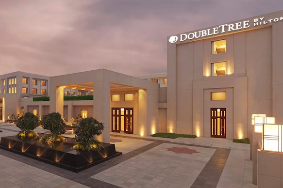 DoubleTree by Hilton Hotel Agra