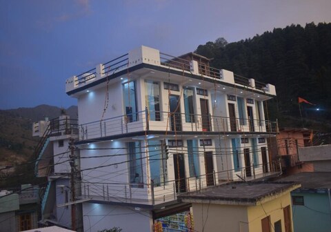 Hotel Village inn by StayApart