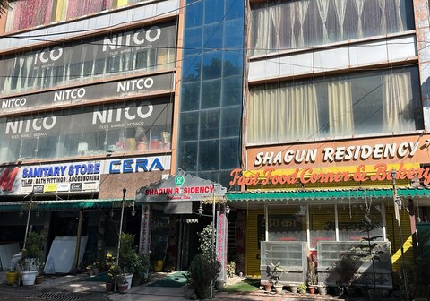 Hotel Shagun Residency