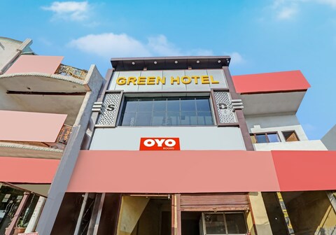 Hotel O Yogi