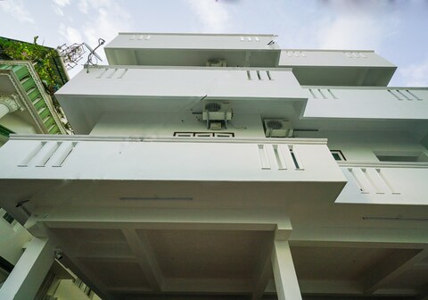 Hotel O Elegant Kaippallil Apartments