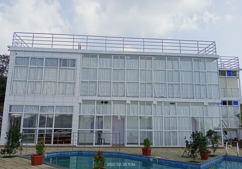 Chillax - Wood Greens Group Resorts