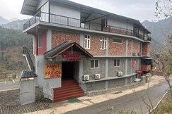 Family & Friends Hotel, Mandi Family & Friends Hotel, Mandi