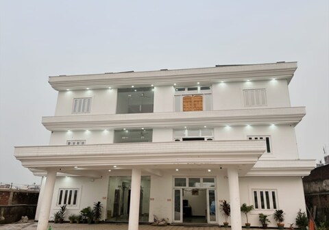Regency Villa