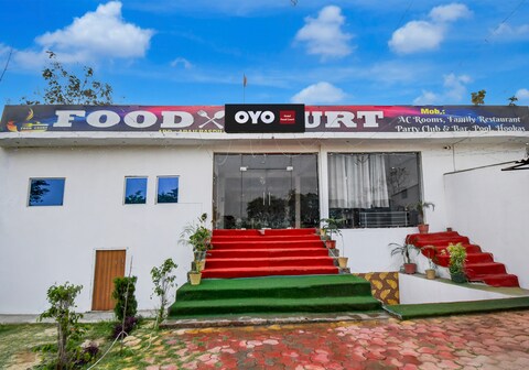 SPOT ON Food Court &club