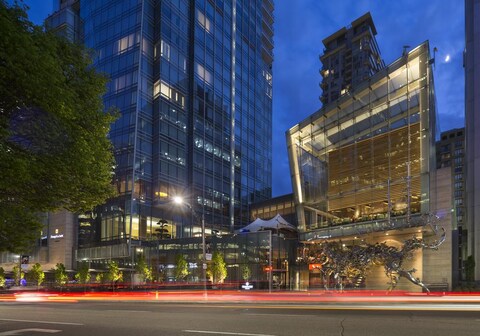 Shangri-La Hotel, Toronto