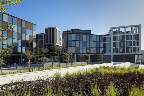 Hampton By Hilton Al Seef, Dubai