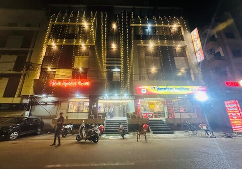 Hotel Sundaram Palace