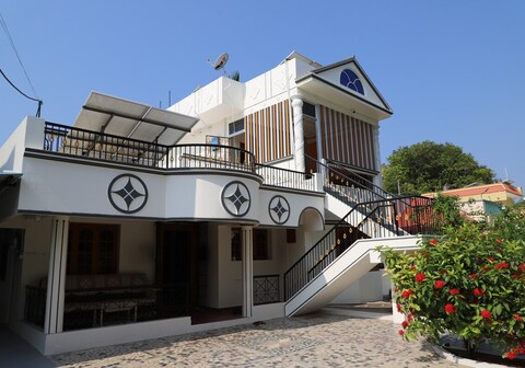 Divine home stay villa garden