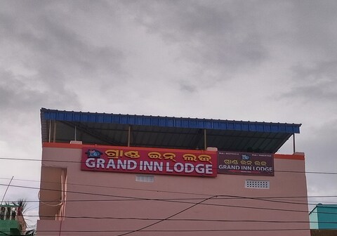 Grand Inn Lodge