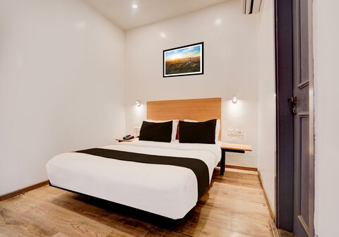 Super Hotel O Britania Chowk