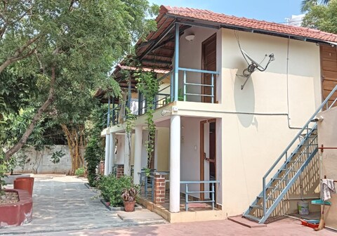 San Brick Cottages
