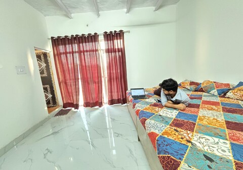 Shri Guru home stay