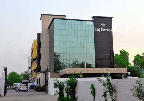 Hotel Taj Darbar