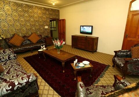 Harwan Resort