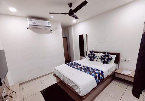 Hotel Mansarovar Vadodara