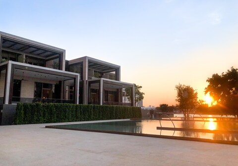 Four Seasons Hotel Bangkok at Chao Phraya River