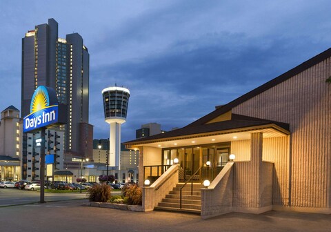 Days Inn by Wyndham Fallsview