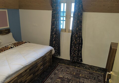 Water Vibe Homestay Srinagar