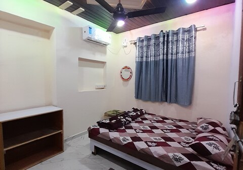 Shri Gajanan Vishram Kuti Farm House