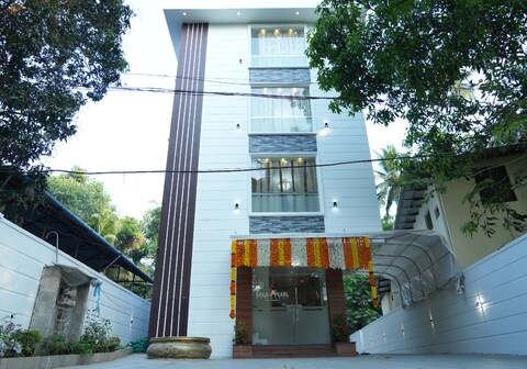 Gold and Pearl Residency