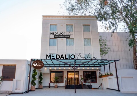 Medalio Boutique Chandigarh Zirakpur