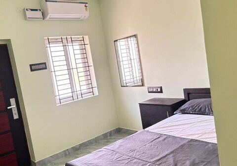 Sri Vigneshwara Residency