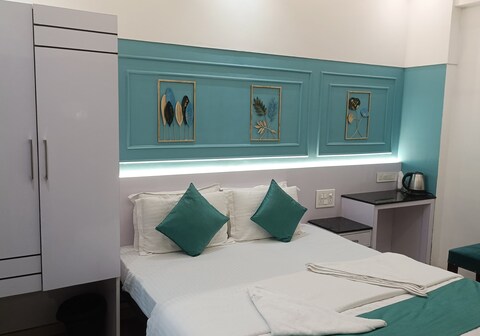 Lotus Rooms
