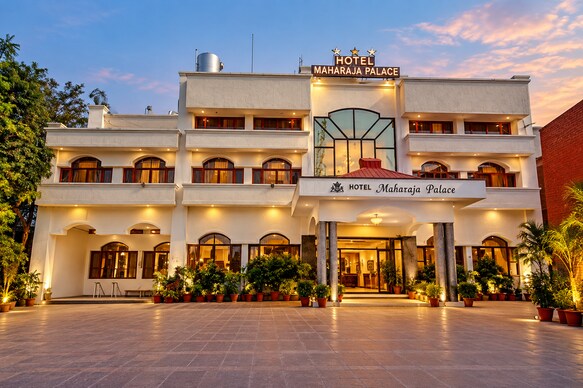 Hotel Maharaja Palace