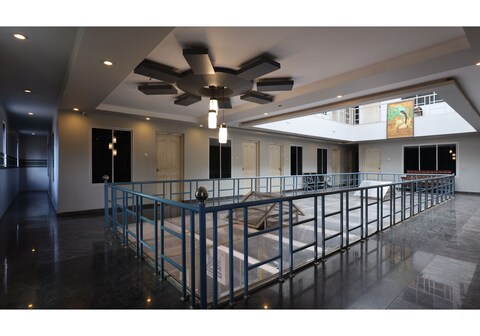 Collection O AR Square