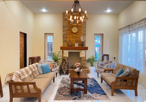 Vintage villa in Morjim