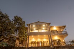 Starlit Vale by Ebonystays, Mahabaleshwar Starlit Vale by Ebonystays, Mahabaleshwar