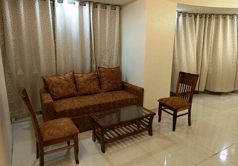 Hotel charaksanjivani