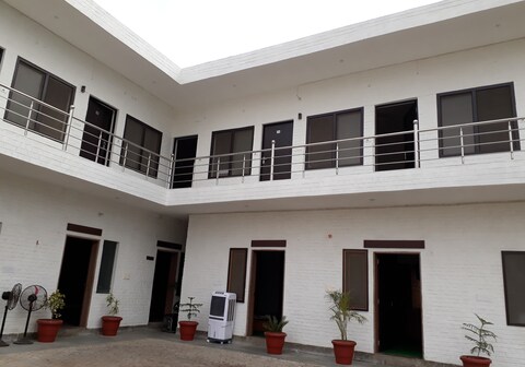 PRABHU HOTELS & RESORT