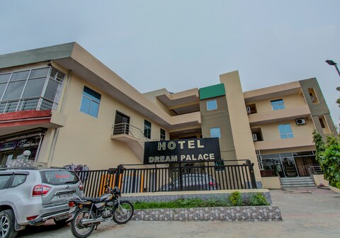 Hotel O Dream Palace