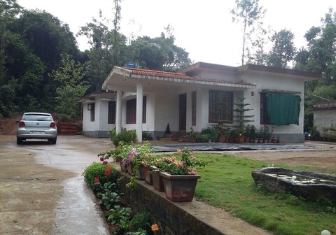 Athena Homestay | Rooms & Guided Treks