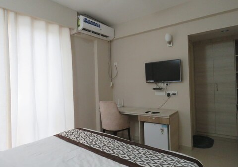 Krishn Luxury Aawaas - Holiday Stay by Restiqq