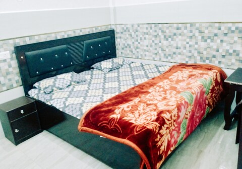 Shri Bade Hanuman Mandir Guest House