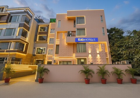FabHotel Angel Green Residency - UNITECH CYBER PARK