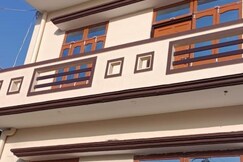 ARJUN VILLA PAYING GUEST HOUSE, Ayodhya ARJUN VILLA PAYING GUEST HOUSE, Ayodhya
