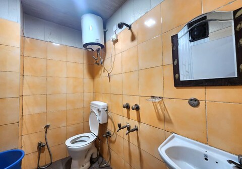 Hotel Saini Homestay