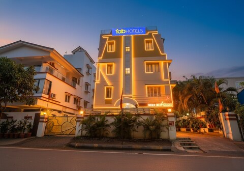 FabHotel Shree Swami - Nr. Bird Valley Udyan