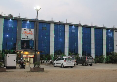 Hotel Meghna And Restaurants