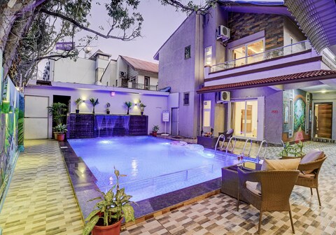 Alaya Stays Nest 4BHK villa with Pool & Gazebo