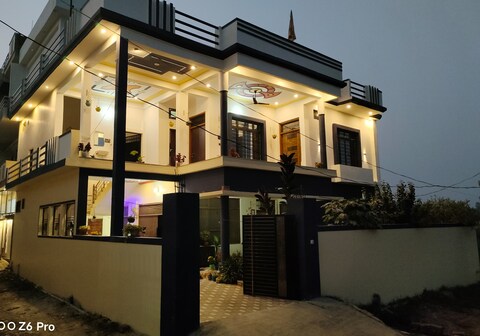 Ashray Innn Ayodhya Dham