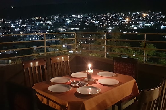 Woodland Hill Stay, Shillong